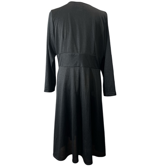 Signature Collection by Vicki Wayne Black Dress. Size 18 Petite - Picture 5 of 6